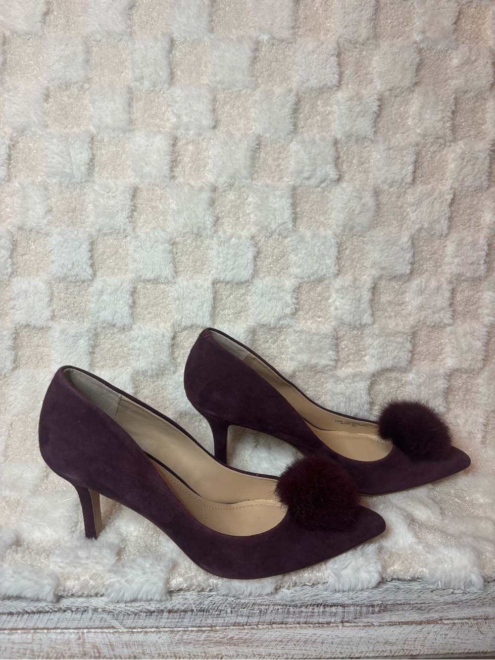 Charles By Charles David Plum Suede Pom-Pom Pointed Toe Mid-Heel Pumps size 7.5